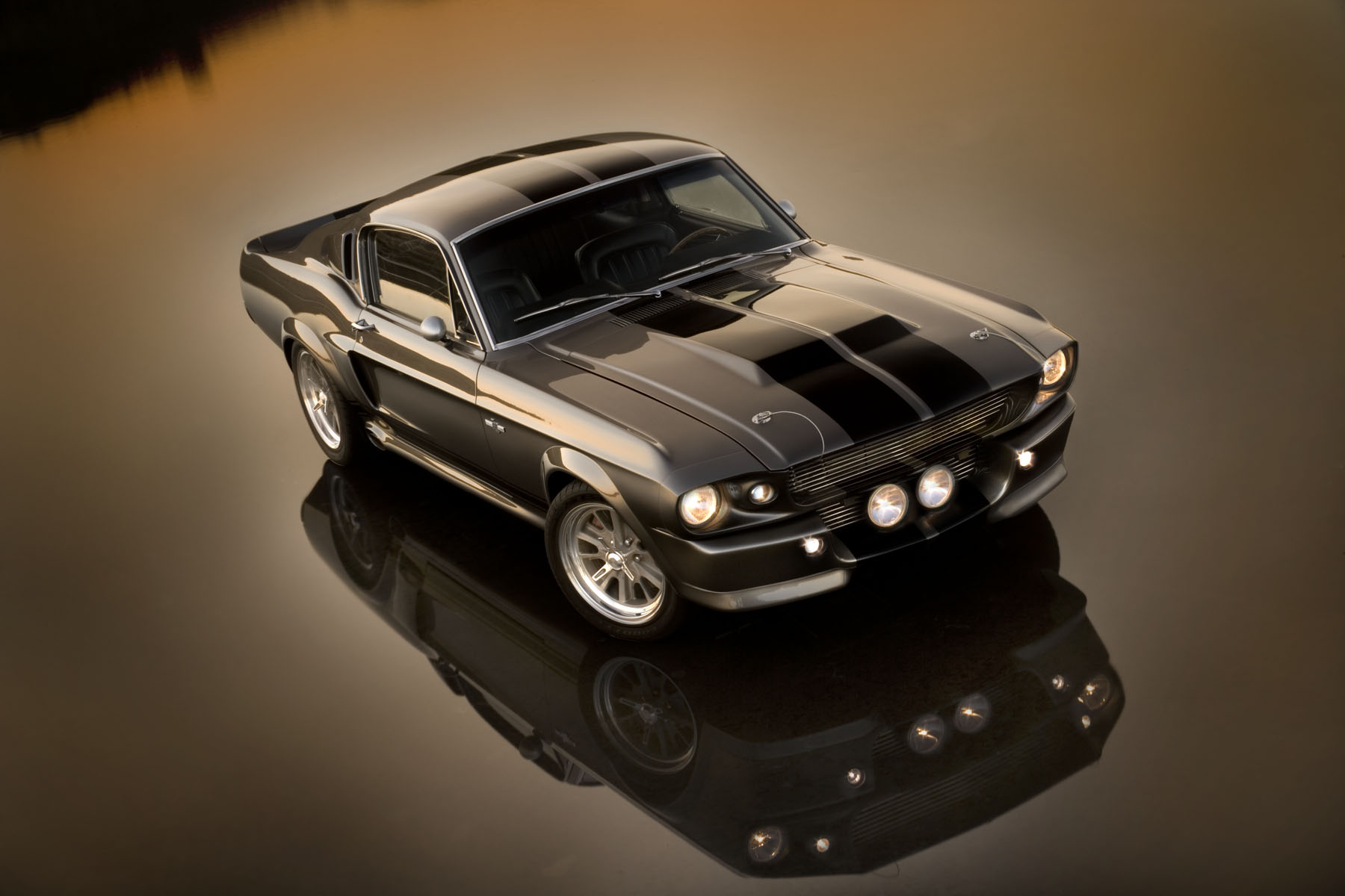 http://www.amcarguide.com/wp-content/gallery/2011-eleanor/1967-eleanor-mustang-gt500.jpg