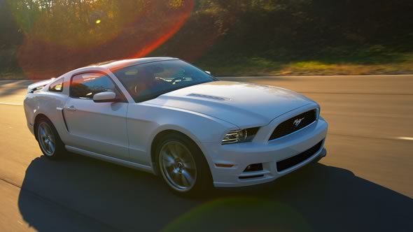 2013mustangcaliforniaspecialedition05 Photo Ford