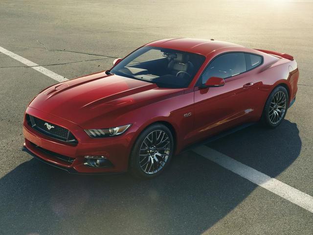 2015-ford-mustang-real-photo-08