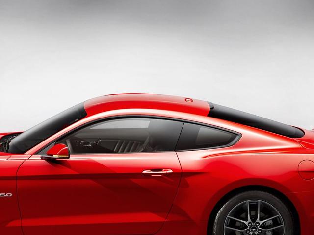 2015-ford-mustang-real-photo-14