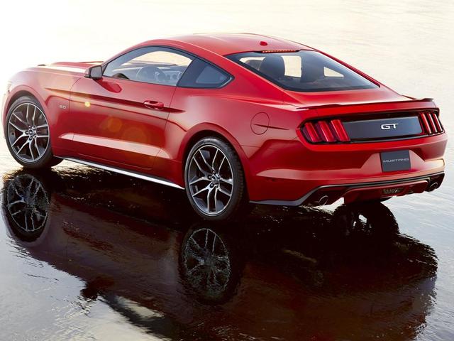 2015-ford-mustang-real-photo-17