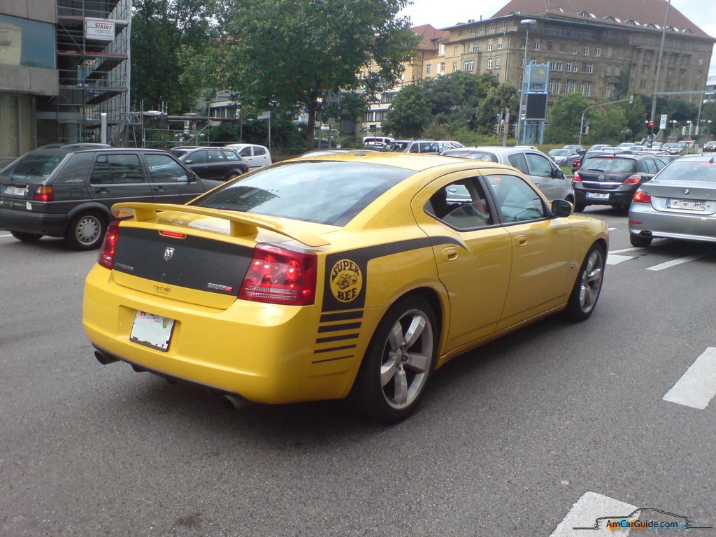 2007-dodge-charger-super-bee-yellow-back-6