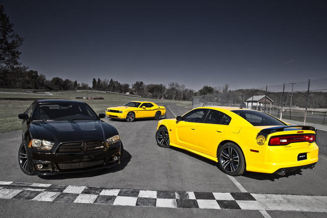 2012 Challenger SRT8'2 Yellow Jacket