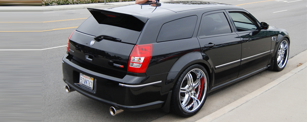 Random Snap: Custom Dodge Magnum SRT8