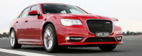 Facelifted Chrysler 300 SRT is still not available in the US