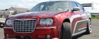 Chrysler-300C-with-a-Viper-V10-01.jpg