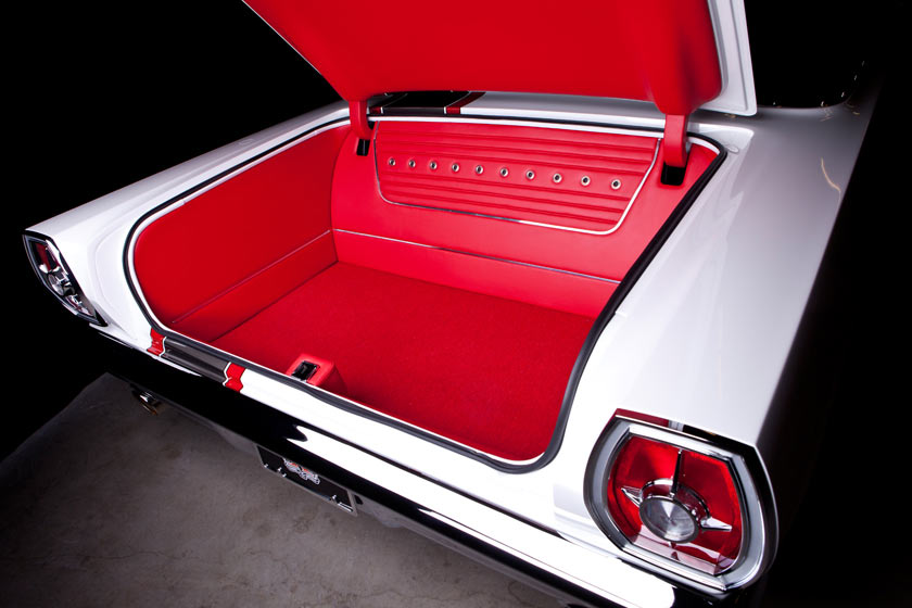 custom-1965-ford-galaxie-by-kindig-it-design-13