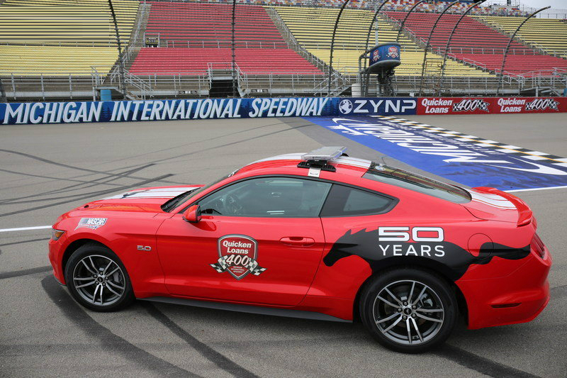 Car ford mustang pace #1
